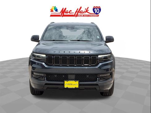 New 2025 Jeep Wagoneer L Series II AWD/4WD image 3