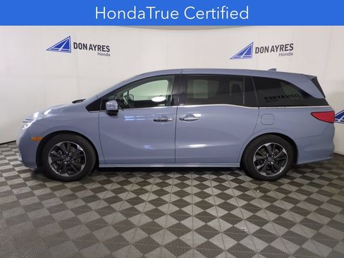 Used 2024 Honda Odyssey Elite image 2