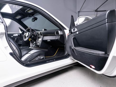 Used 2012 Porsche 911 4 Coupe AWD/4WD image 70