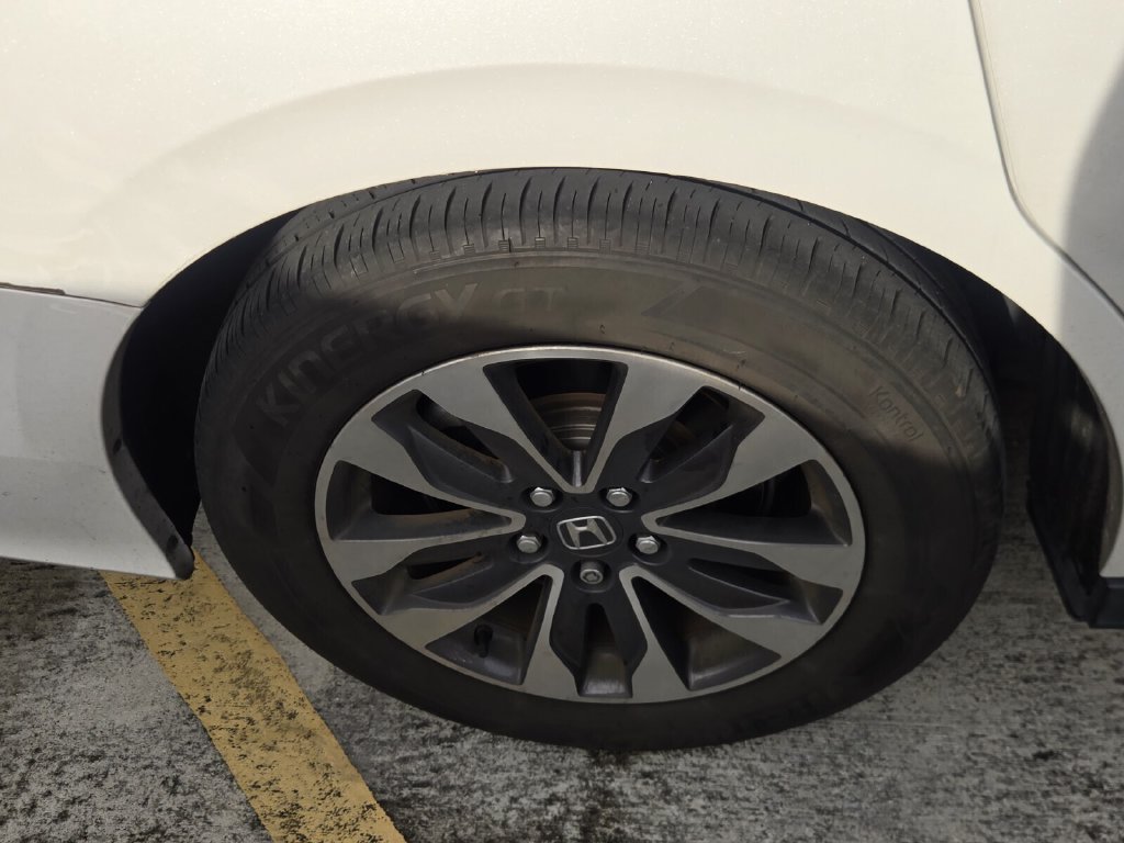 Used 2021 Honda Odyssey EX-L image 8