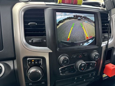 Used 2019 RAM 1500 Big Horn AWD/4WD image 9