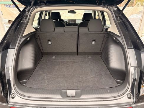 Used 2025 Honda HR-V LX image 18