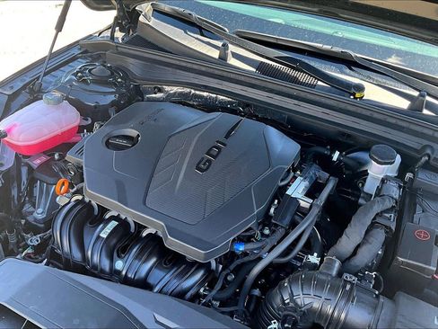 Used 2025 Kia K5 LXS FWD image 32