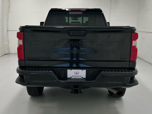 Used 2022 Chevrolet Silverado 2500 LTZ w/ LTZ Plus Package AWD/4WD image 7