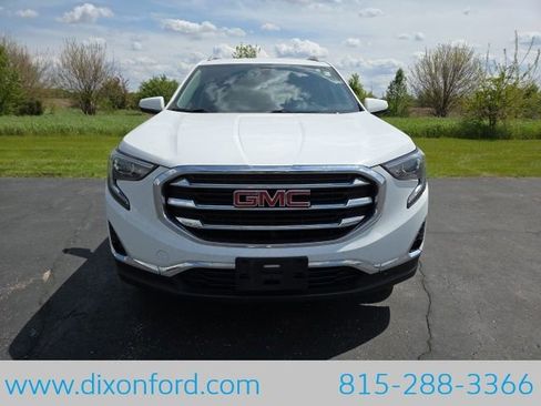 Used 2018 GMC Terrain SLT w/ Preferred Package FWD image 2
