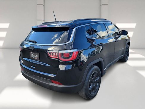 Used 2019 Jeep Compass Latitude image 6