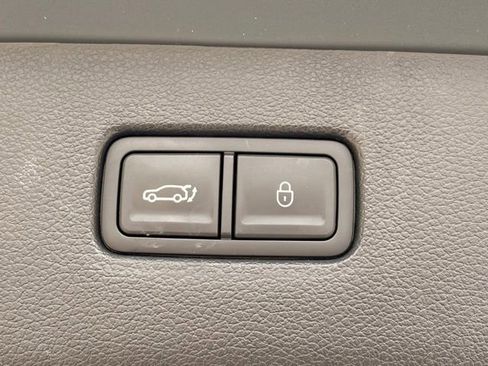 Used 2025 Genesis GV80 3.5T Advanced AWD/4WD image 51