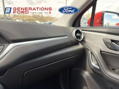 Used 2025 Chevrolet Blazer LT image 25