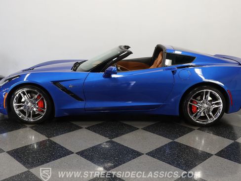 Used 2015 Chevrolet Corvette Stingray Coupe w/ 3LT Preferred Equipment Group image 2