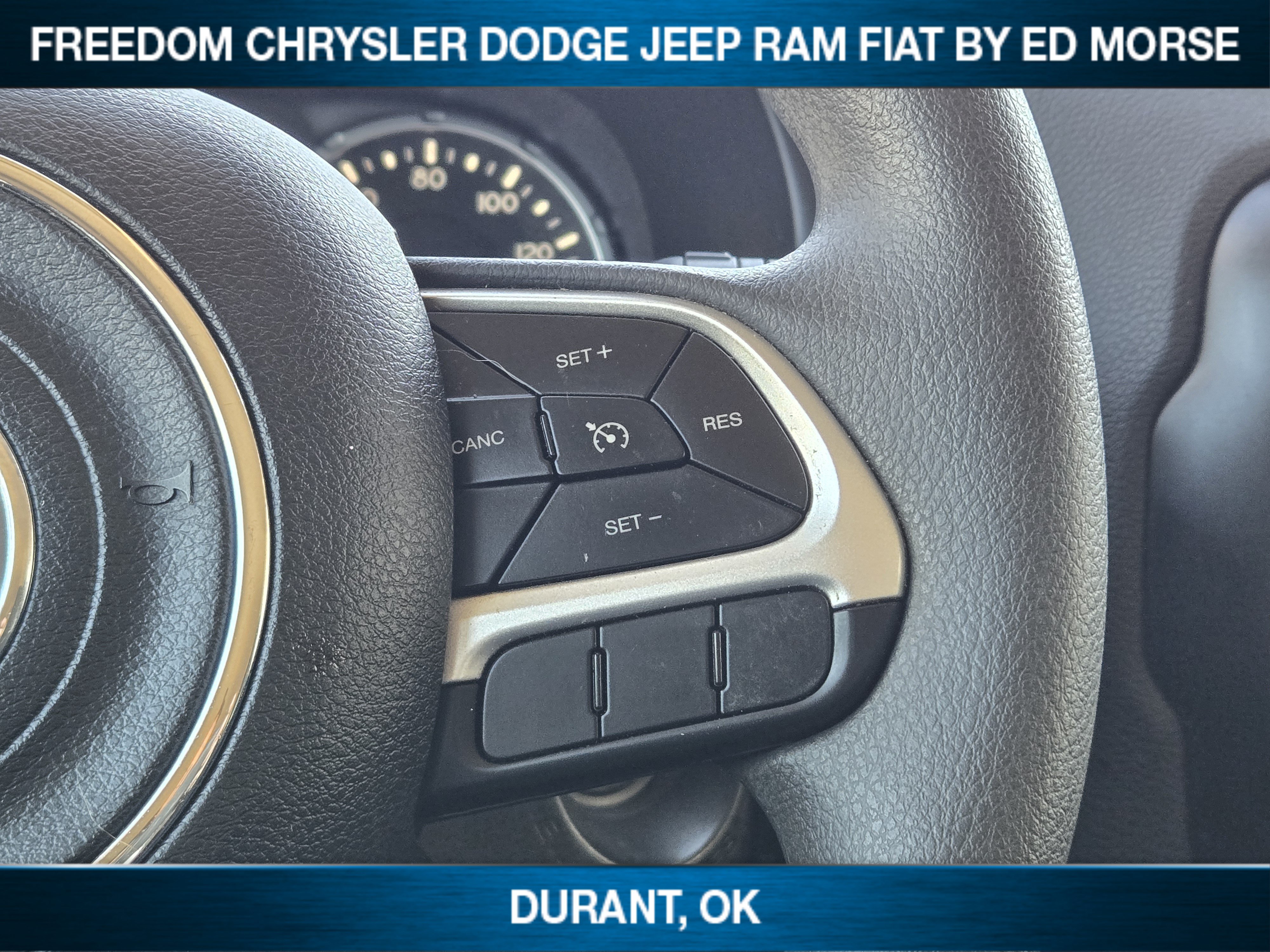 Used 2023 Jeep Renegade Latitude AWD/4WD image 21