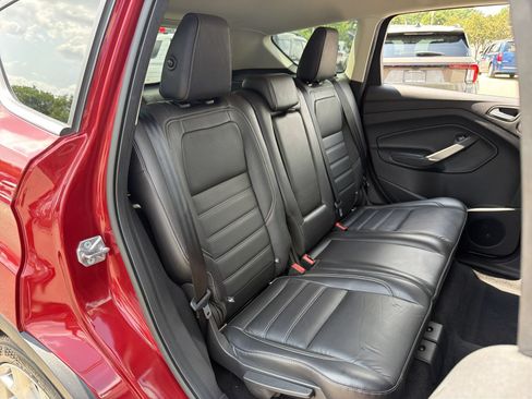 Used 2019 Ford Escape Titanium AWD/4WD image 22