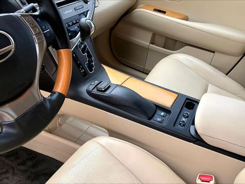 Used 2015 Lexus RX 450h FWD image 17