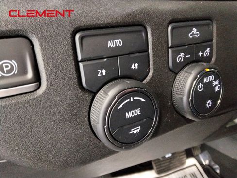 Used 2023 Chevrolet Silverado 1500 LT image 18