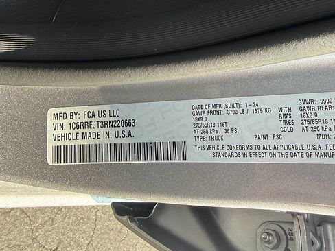 Used 2024 RAM 1500 Laramie RWD image 34