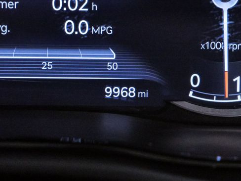 Certified 2025 Genesis GV70 3.5T Sport w/ Sport Advanced Package image 20