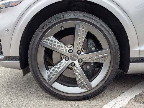 Used 2023 Genesis GV70 2.5T w/ Sport Prestige Package image 33