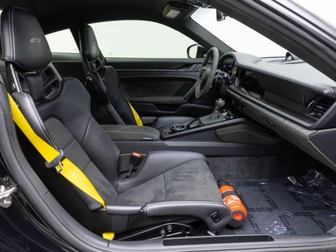 Used 2023 Porsche 911 GT3 RWD image 11