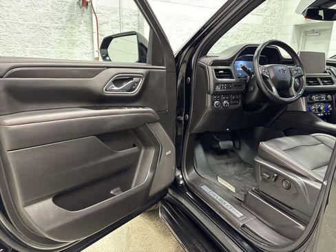 Used 2022 Chevrolet Tahoe RST w/ Luxury Package image 10