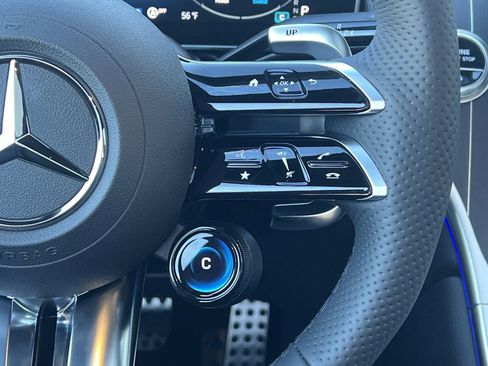 New 2025 Mercedes-Benz GLC 43 AMG 4MATIC image 32