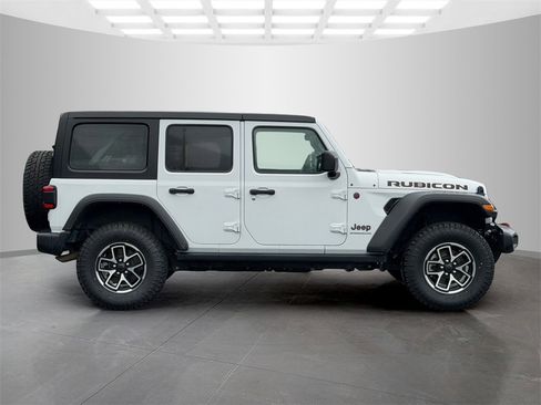 Used 2024 Jeep Wrangler Unlimited Rubicon image 6
