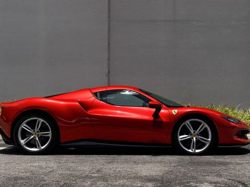 Used 2023 Ferrari 296 GTS RWD image 6