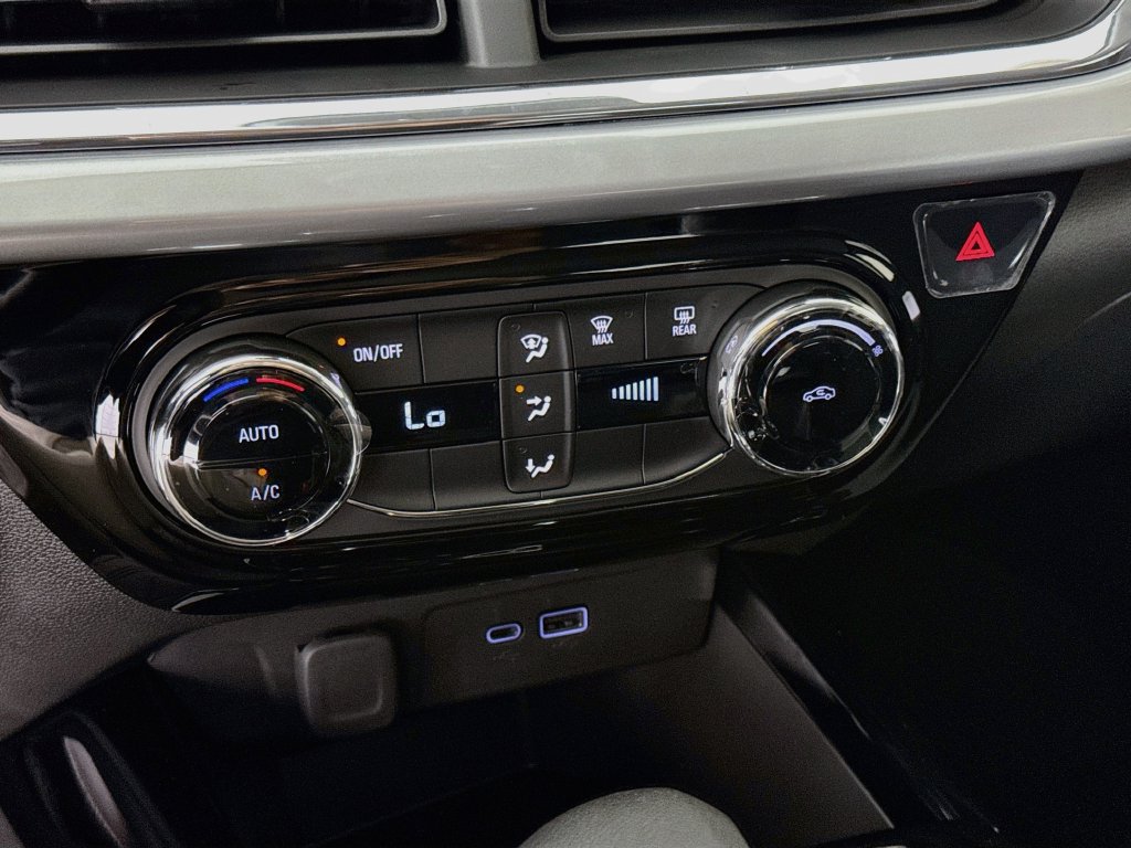 New 2026 Chevrolet Trax LT FWD image 17