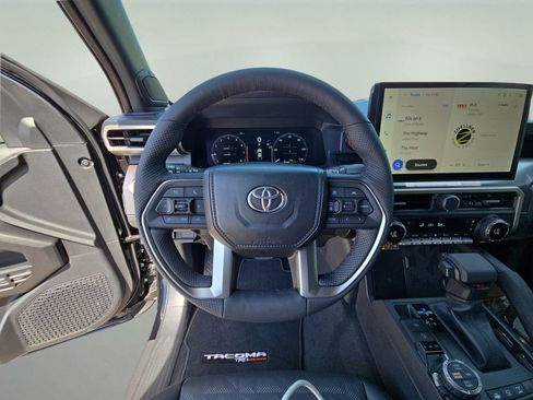 New 2026 Toyota Tacoma TRD Off-Road w/ TRD Off Road Premium Package AWD/4WD image 22
