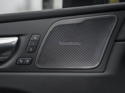 New 2026 Volvo XC60 B5 Ultra w/ Protection Package Premier image 41