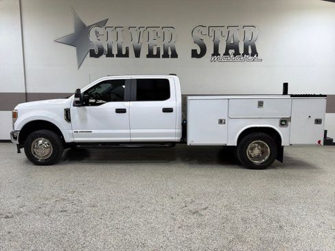 Used 2022 Ford F350 XL w/ Power Equipment Group image 1