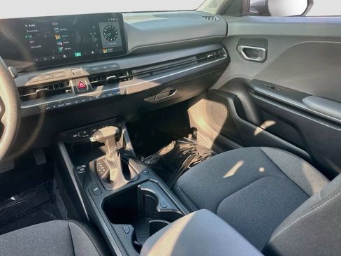 Certified 2025 Kia K4 FWD image 21