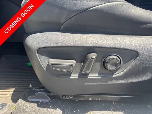 Used 2023 Toyota RAV4 XSE AWD/4WD image 19