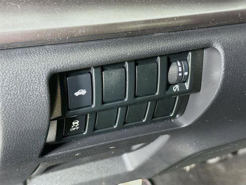 Used 2022 Subaru WRX AWD/4WD image 12