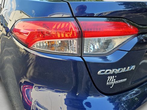 Used 2024 Toyota Corolla LE FWD image 20