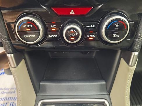 Used 2023 Subaru Forester Limited AWD/4WD image 25