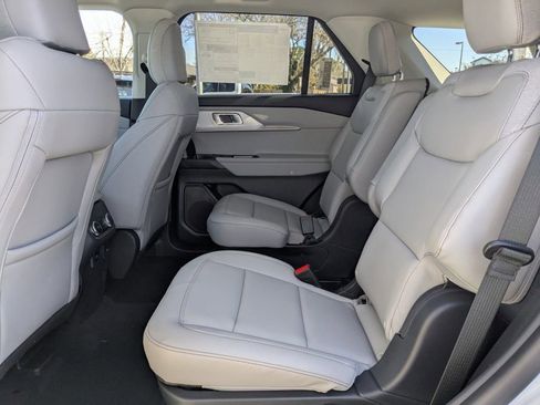 New 2026 Ford Explorer Active w/ Active Comfort Package image 15