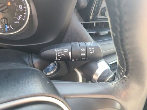 Used 2020 Toyota RAV4 XLE image 23