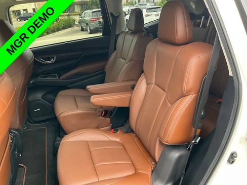 Used 2026 Subaru Ascent Touring w/ Popular Package #1 AWD/4WD image 11