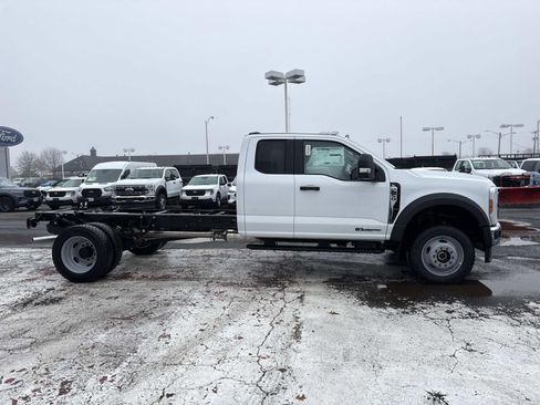 New 2026 Ford F550 4x4 Supercab Super Duty image 2