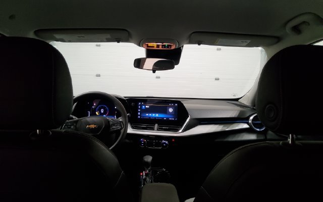 Used 2025 Chevrolet Trax LT FWD image 21