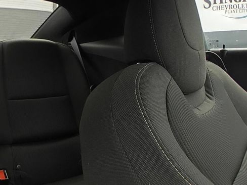 Used 2015 Chevrolet Camaro LT RWD image 11
