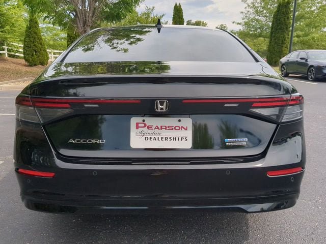 Used 2025 Honda Accord Touring image 5