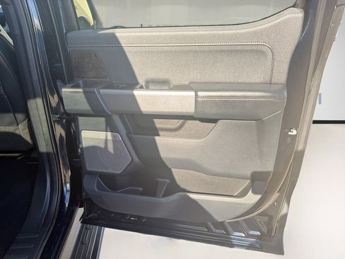 Used 2023 Ford F150 Lightning Lariat image 28