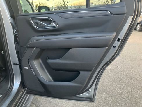 Certified 2023 GMC Yukon SLT w/ SLT Premium Package image 11