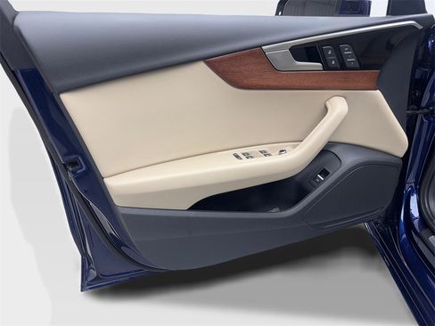 Used 2022 Audi A4 2.0T Premium w/ Convenience Package image 31