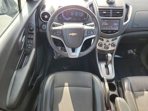 Used 2016 Chevrolet Trax LT w/ LT Convenience Package FWD image 13
