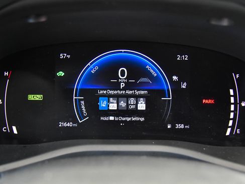 Used 2025 Toyota Camry LE FWD image 30