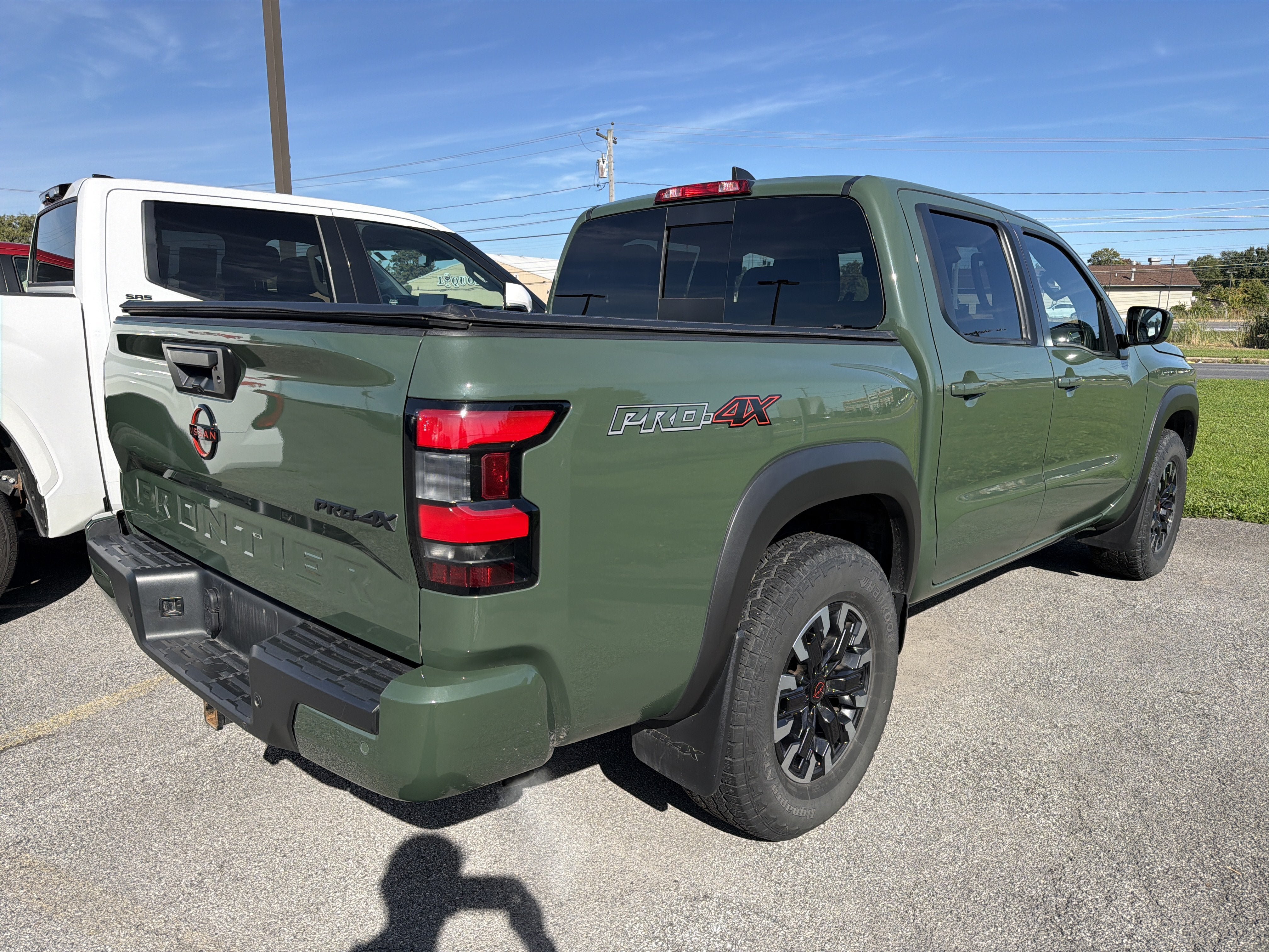 Used 2024 Nissan Frontier PRO-4X w/ Technology Package AWD/4WD image 7