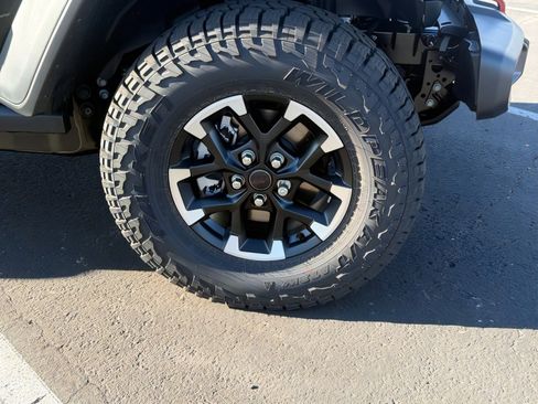 New 2026 Jeep Gladiator Rubicon image 9