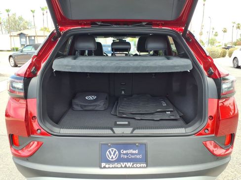 Certified 2023 Volkswagen ID.4 Pro S Plus RWD image 17
