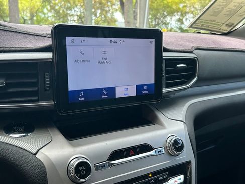 Used 2023 Ford Explorer XLT w/ Equipment Group 202A RWD image 22